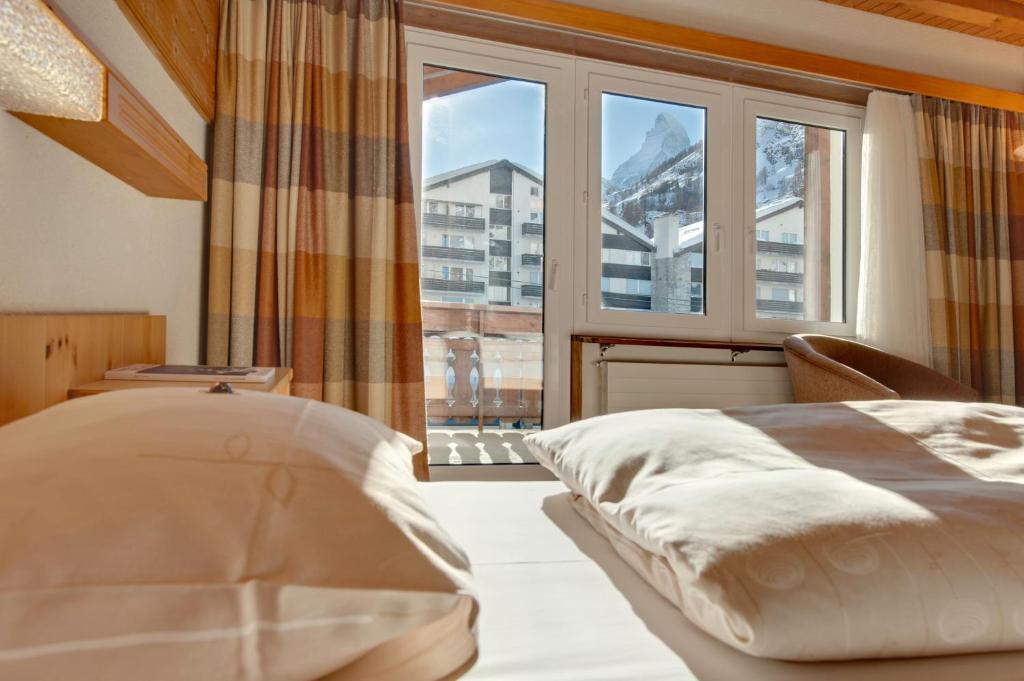 Hotel Sarazena Zermatt Exterior foto